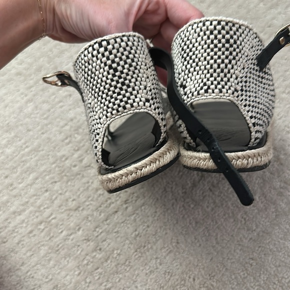 Ancient Greek Sandals - Picture 2 of 3